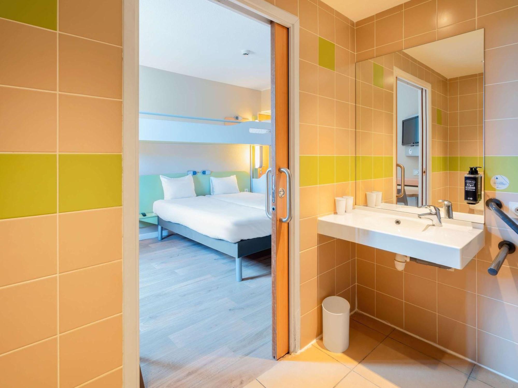 Ibis Budget Manosque Cadarache Zewnętrze zdjęcie