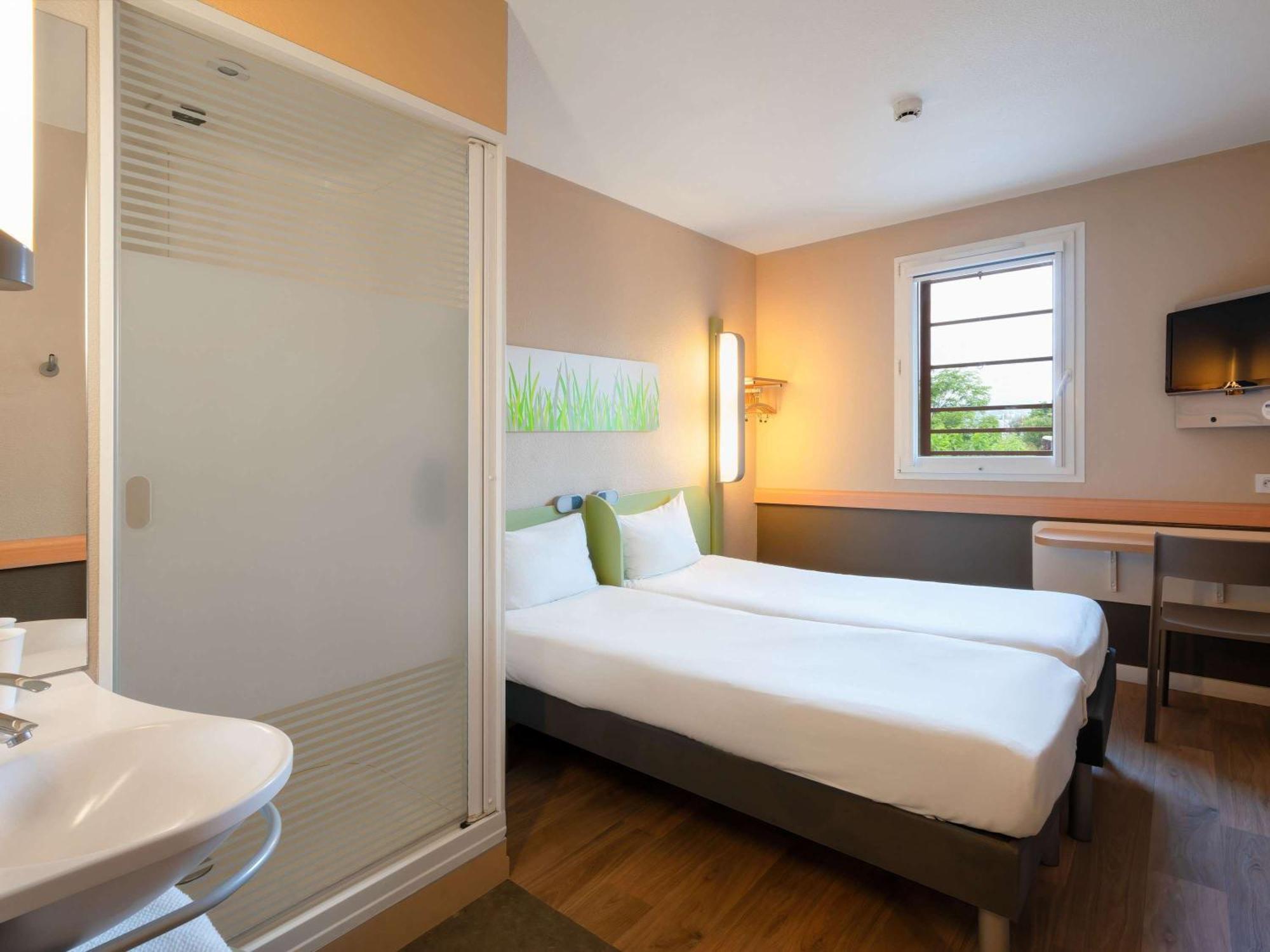 Ibis Budget Manosque Cadarache Zewnętrze zdjęcie