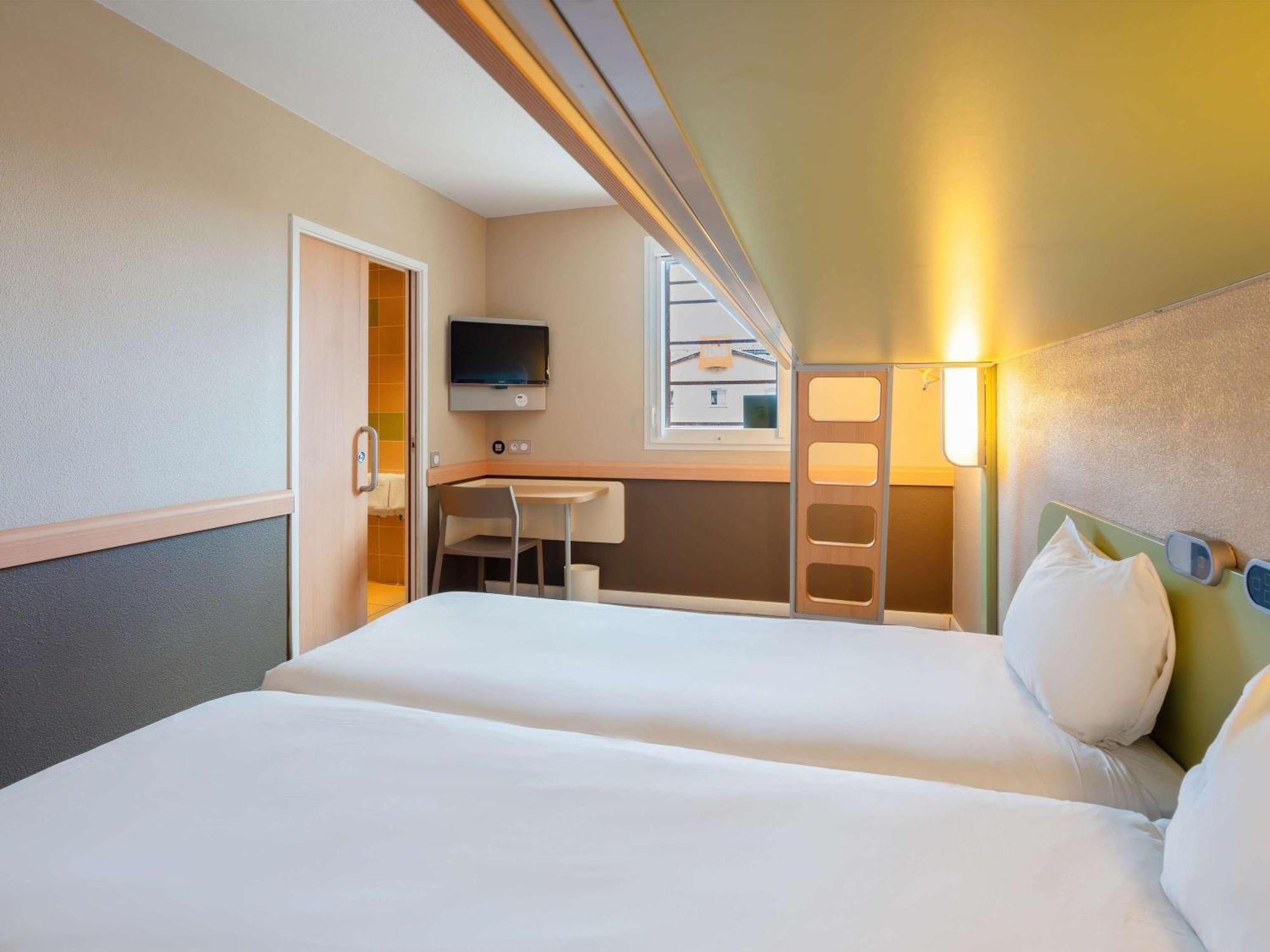 Ibis Budget Manosque Cadarache Zewnętrze zdjęcie
