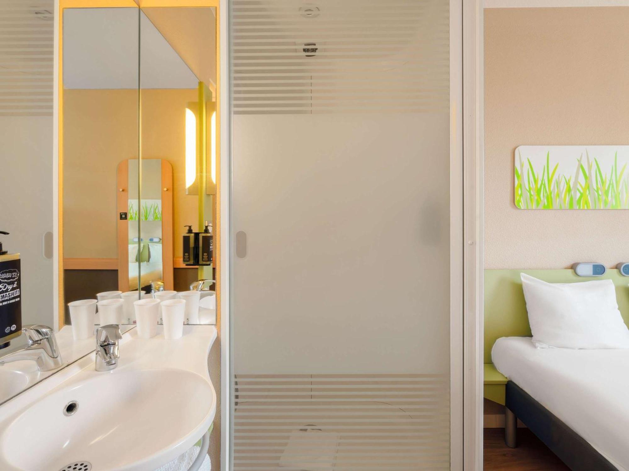 Ibis Budget Manosque Cadarache Zewnętrze zdjęcie
