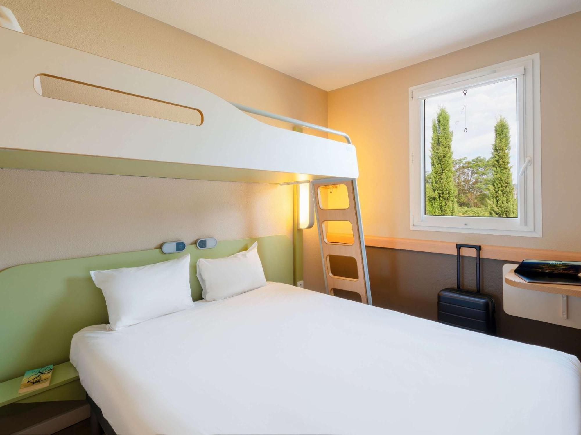 Ibis Budget Manosque Cadarache Zewnętrze zdjęcie