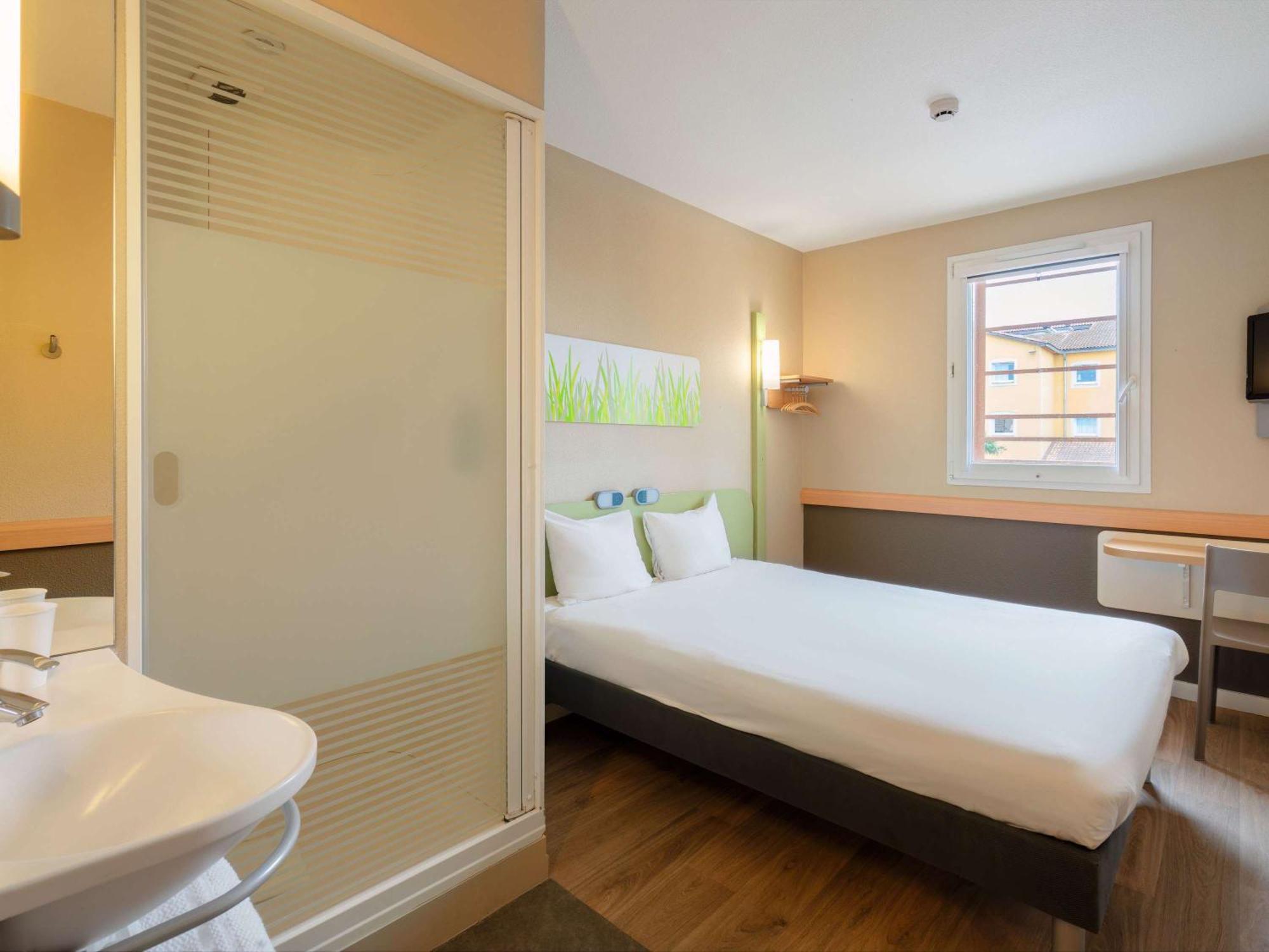 Ibis Budget Manosque Cadarache Zewnętrze zdjęcie
