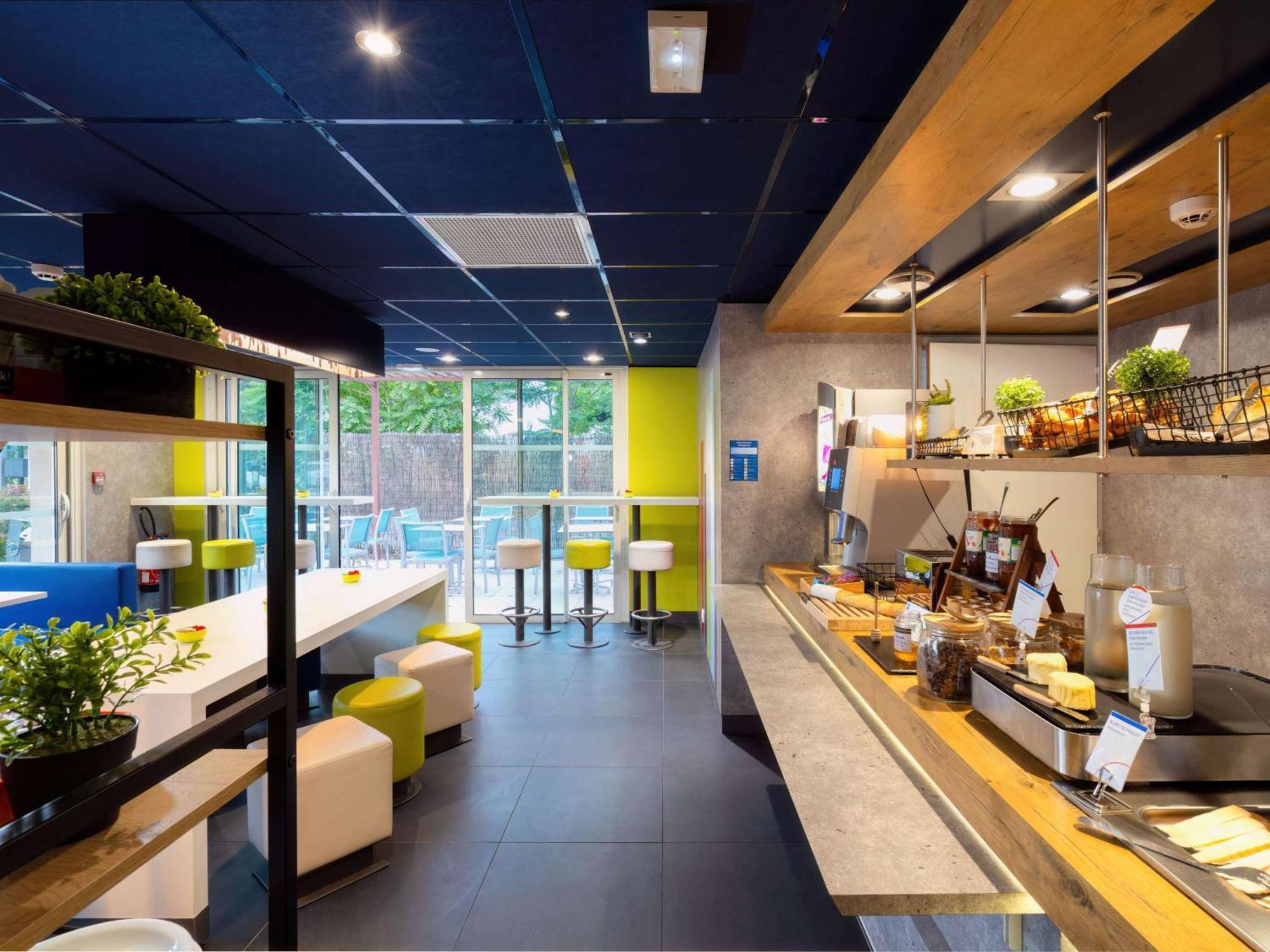 Ibis Budget Manosque Cadarache Zewnętrze zdjęcie